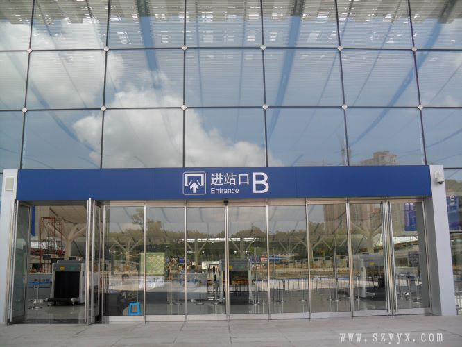 有框玻璃草莓无码视频