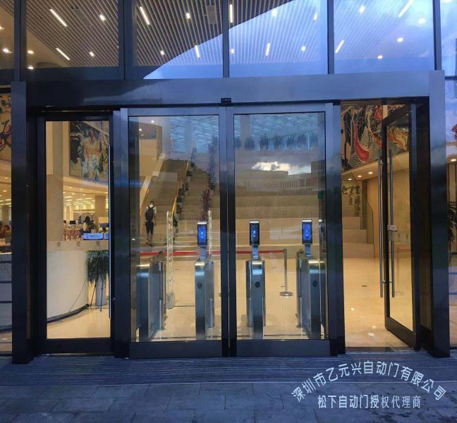 自動草莓污污视频在线观看-校區出入口整體解決方案